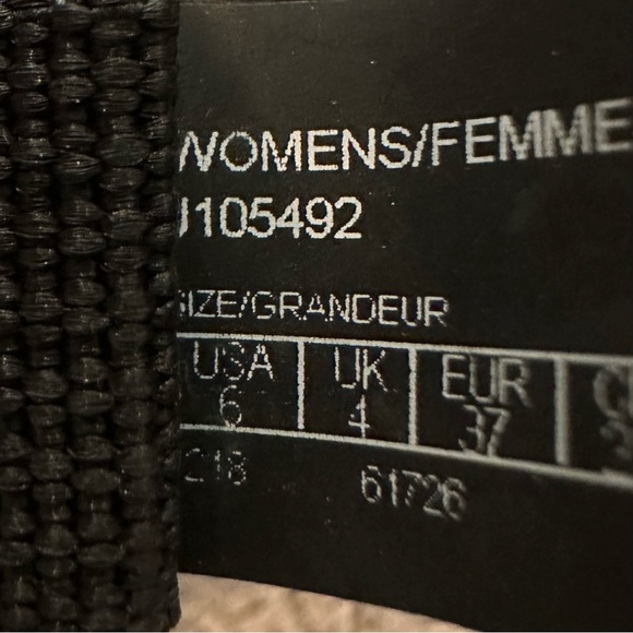 Chaco X2 Cloud Black Strappy Sandal size 6 - Picture 11 of 12